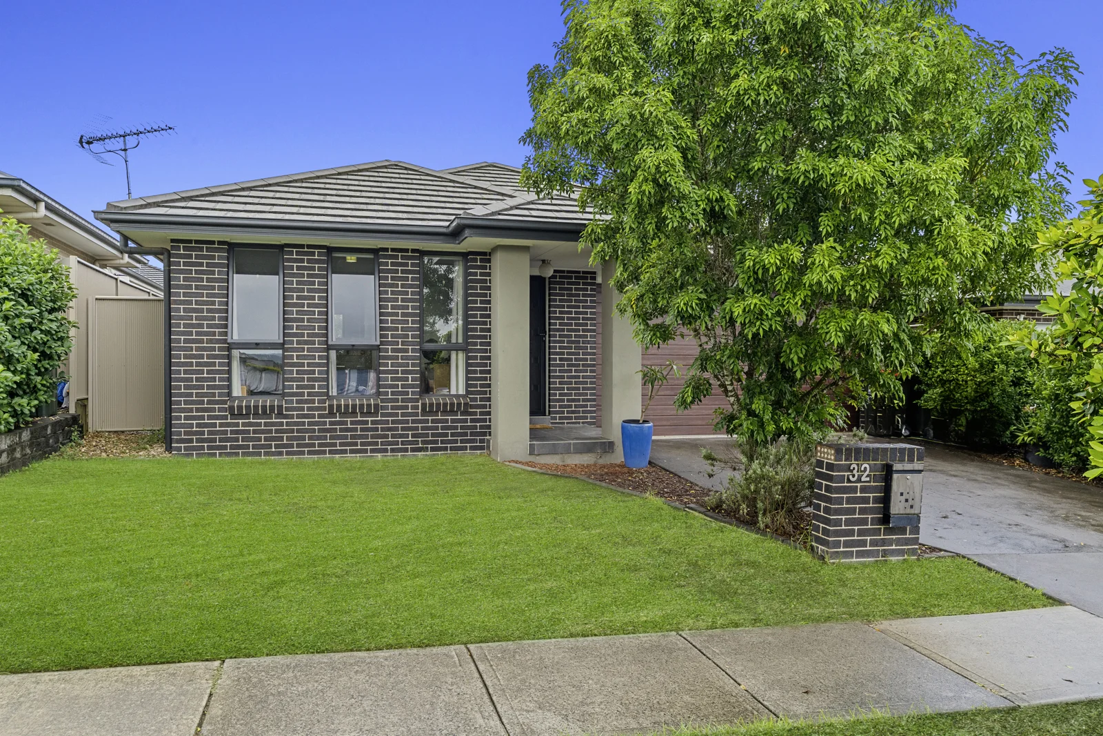 32 Pekin Street, Spring Farm NSW 2570