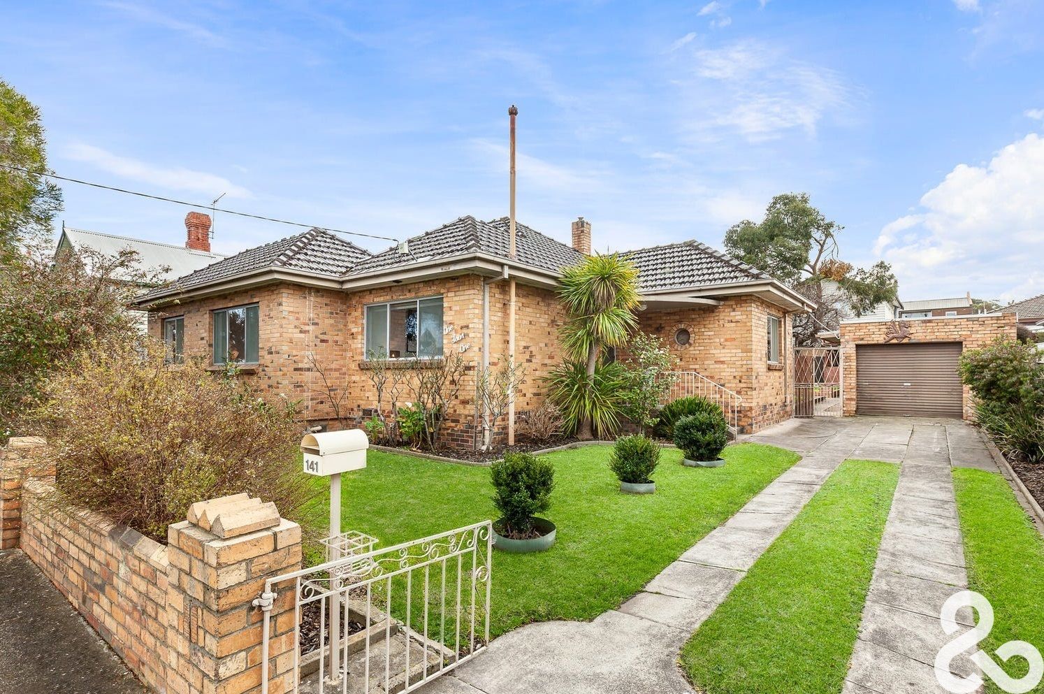 4 bedrooms House in 141 Mansfield Street THORNBURY VIC, 3071