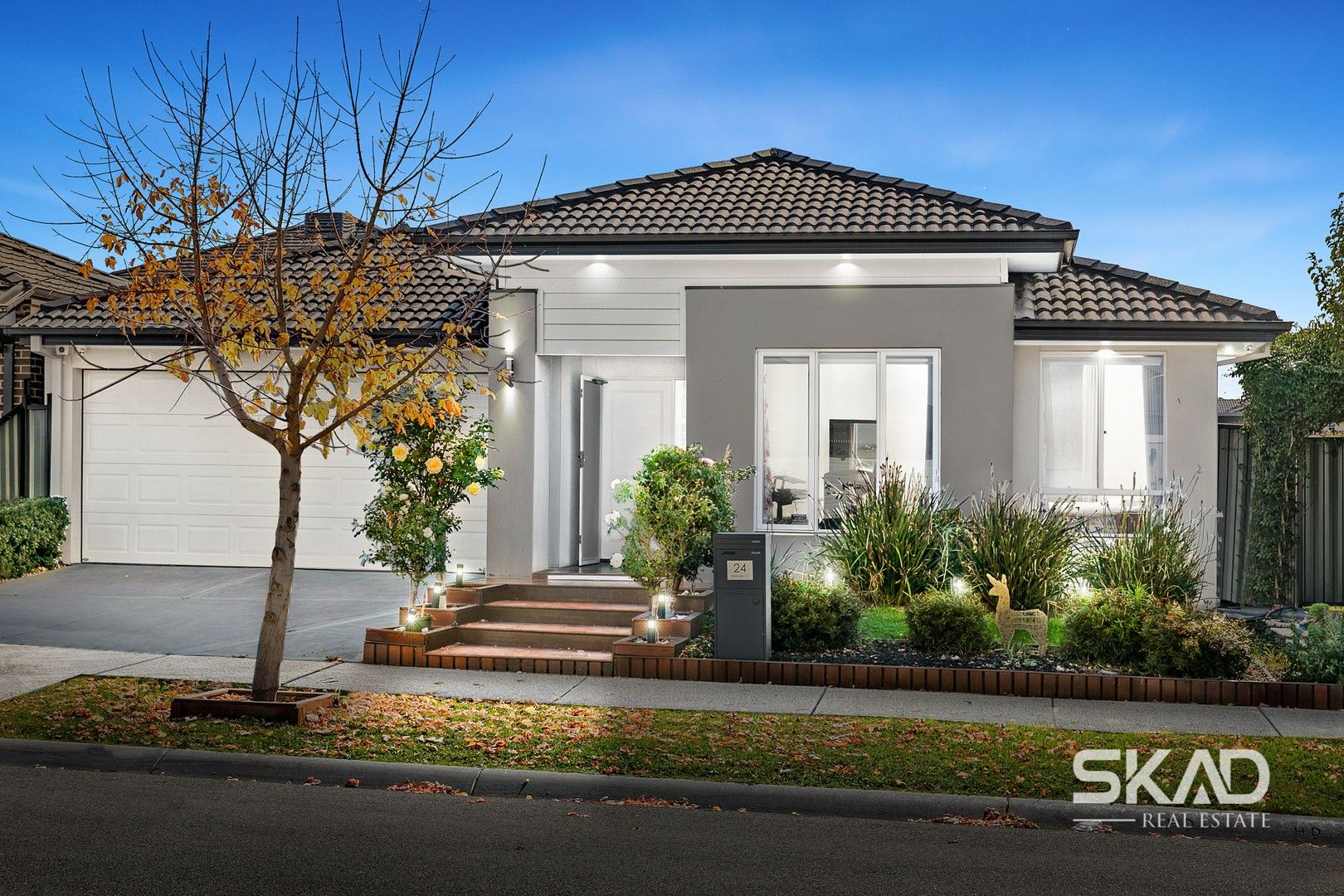 4 bedrooms House in 24 Bellinger Circuit CRAIGIEBURN VIC, 3064