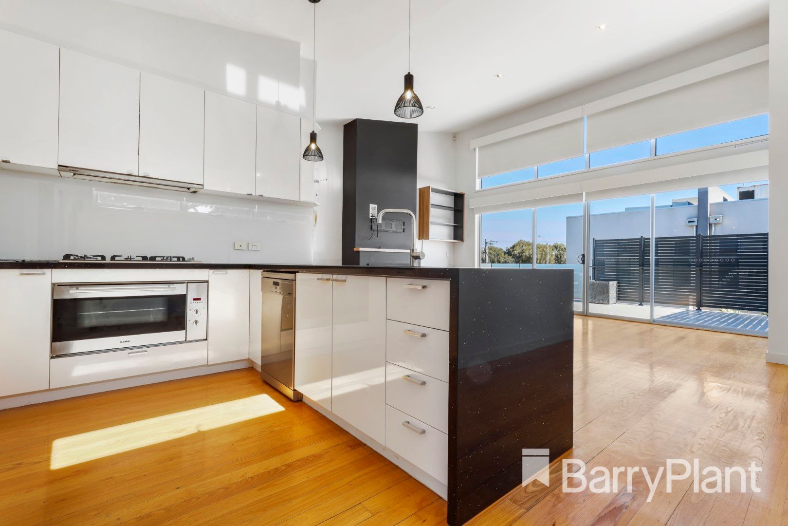 3/211 Beach Road, Mordialloc VIC 3195 Townhouse For Rent Domain