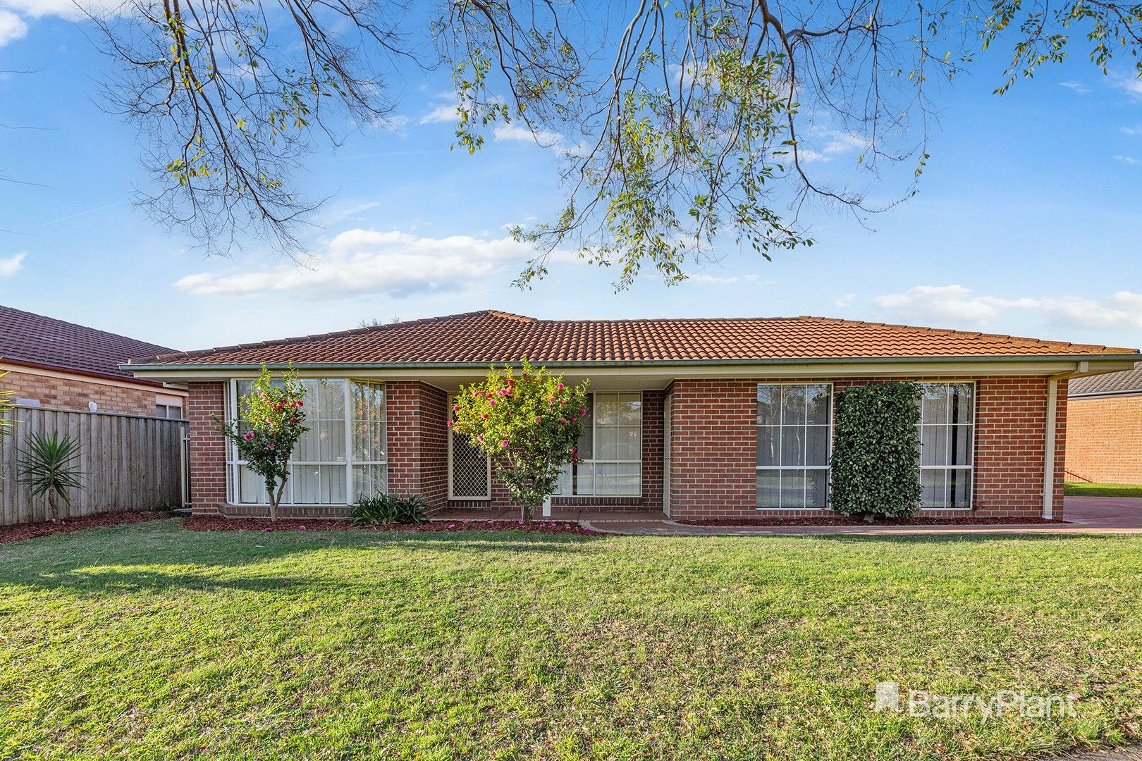 4 bedrooms House in 38 Marlesford Crescent BERWICK VIC, 3806