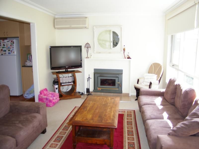 UNIT 1-10 RODNEY STREET, GISBORNE VIC 3437, Image 2