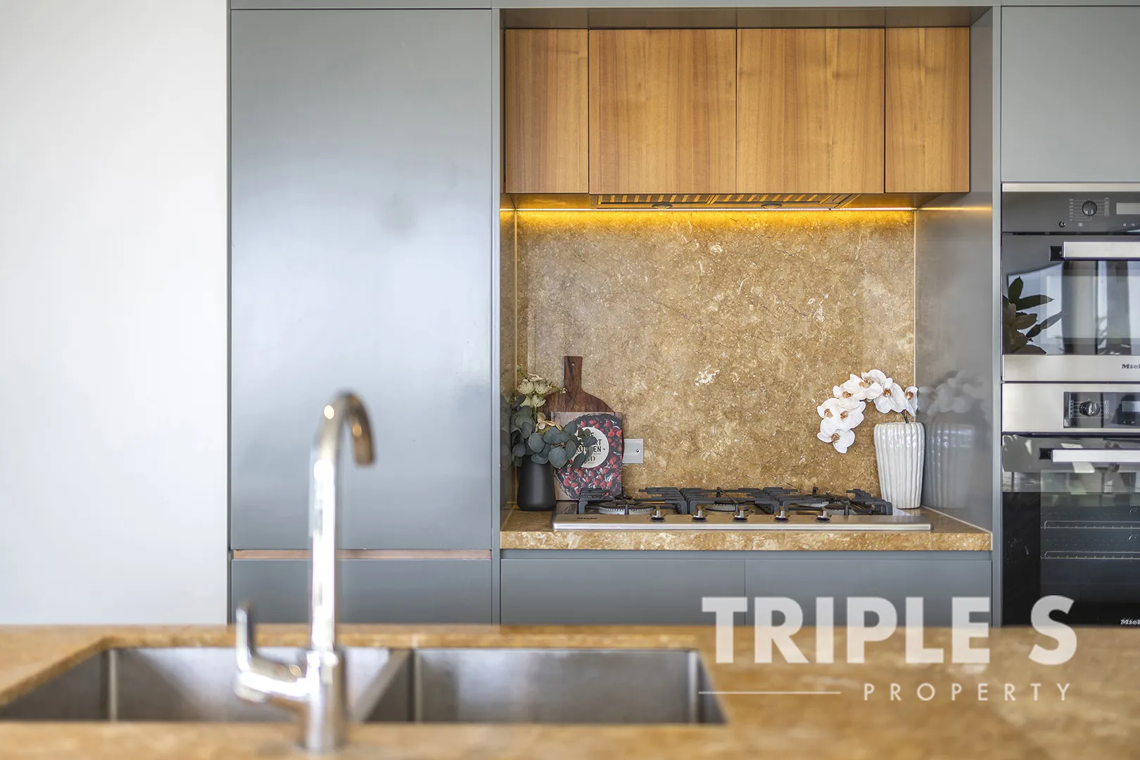 Apartment in Sydney, Koreatown - View 5
