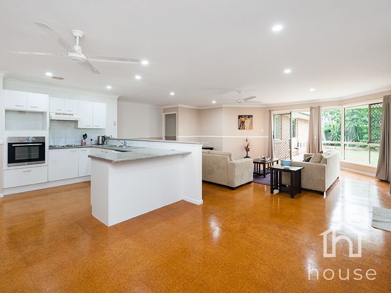 21 Kilsay Crescent, Meadowbrook QLD 4131, Image 1