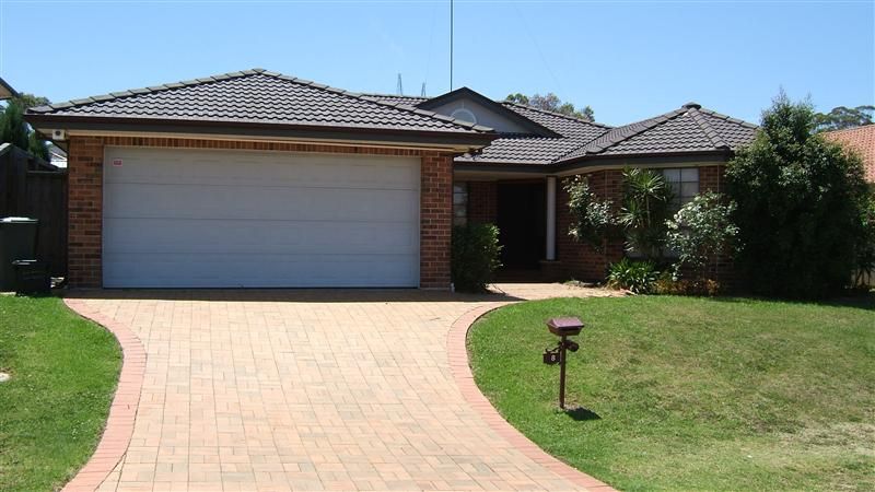 8 St Helens Close, West Hoxton NSW 2171