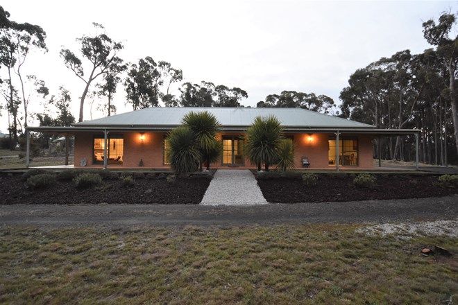 Picture of 15 Bradshaw Court, BLAMPIED VIC 3364