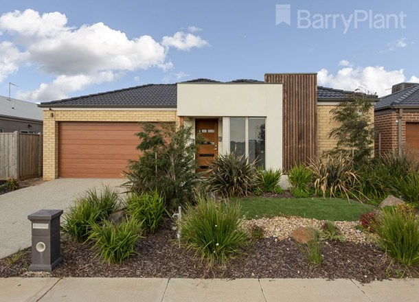 15 Seagrass Crescent, Point Cook VIC 3030