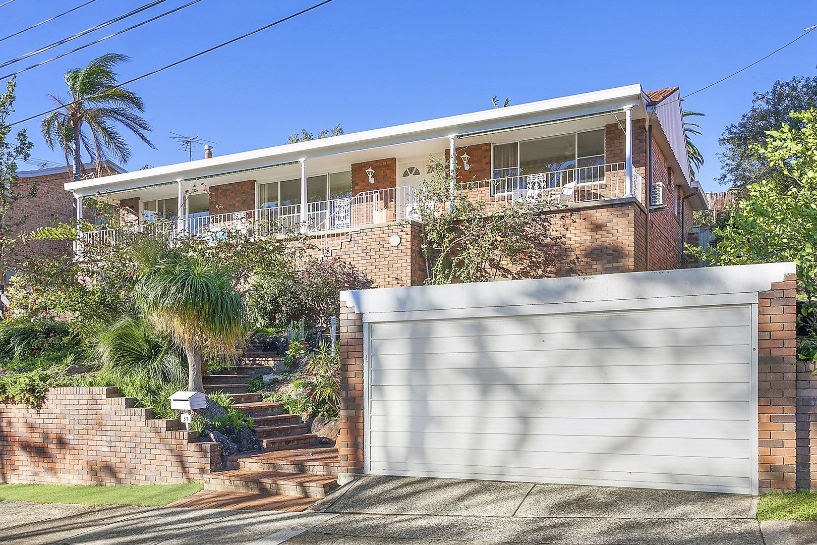 37 Lincoln Crescent, Bonnet Bay NSW 2226, Image 0