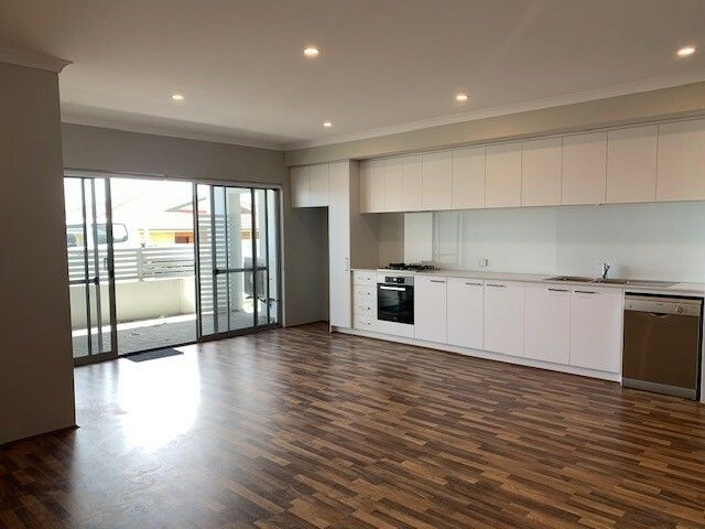 3 bedrooms Apartment / Unit / Flat in 21A Lupin Way COOGEE WA, 6166