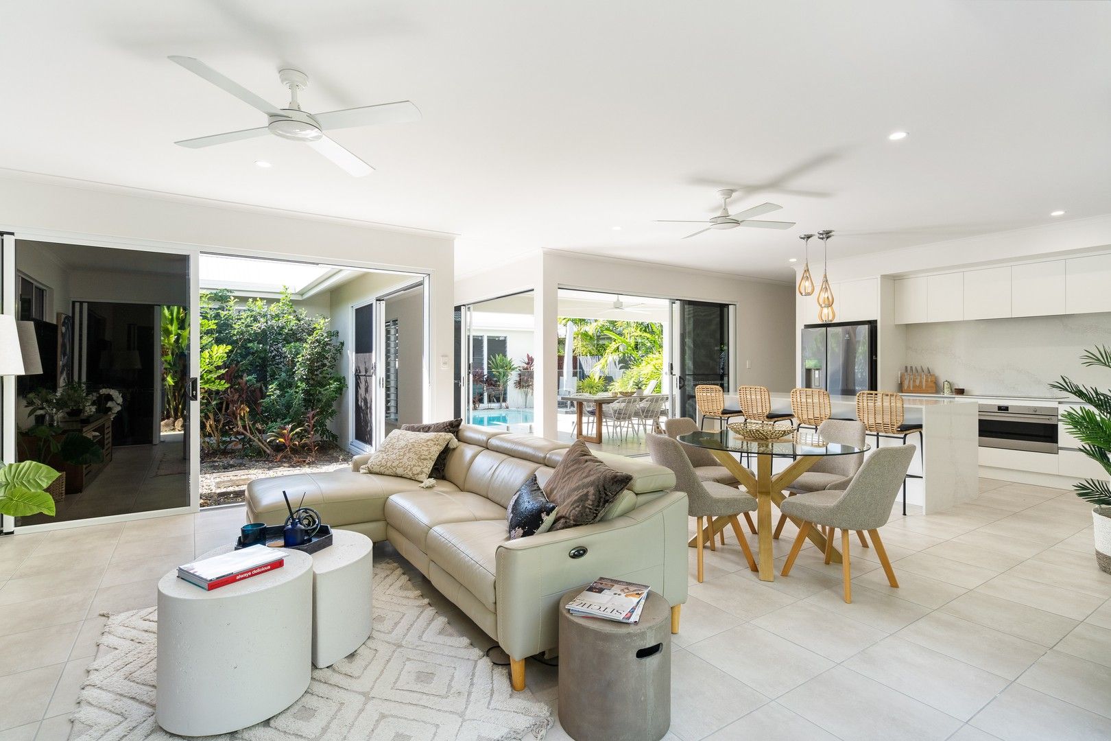 3 bedrooms House in 57 Argentea Boulevard PALM COVE QLD, 4879