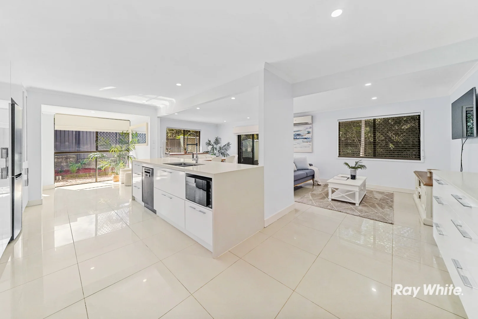 21 Jeanette Avenue, Springwood QLD 4127