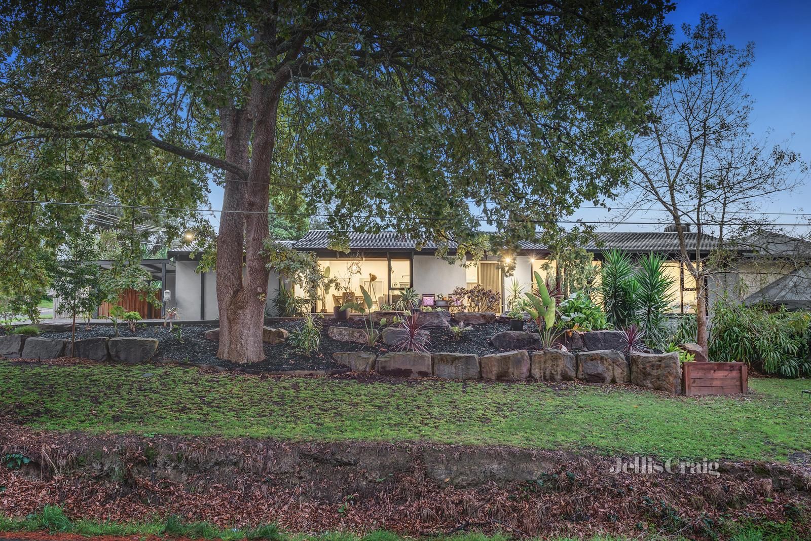 33 Mangans Road, Lilydale Property History & Address Research Domain