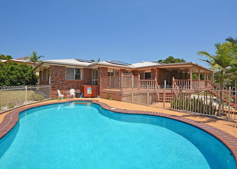 58 Christensen St, Urraween QLD 4655, Image 2