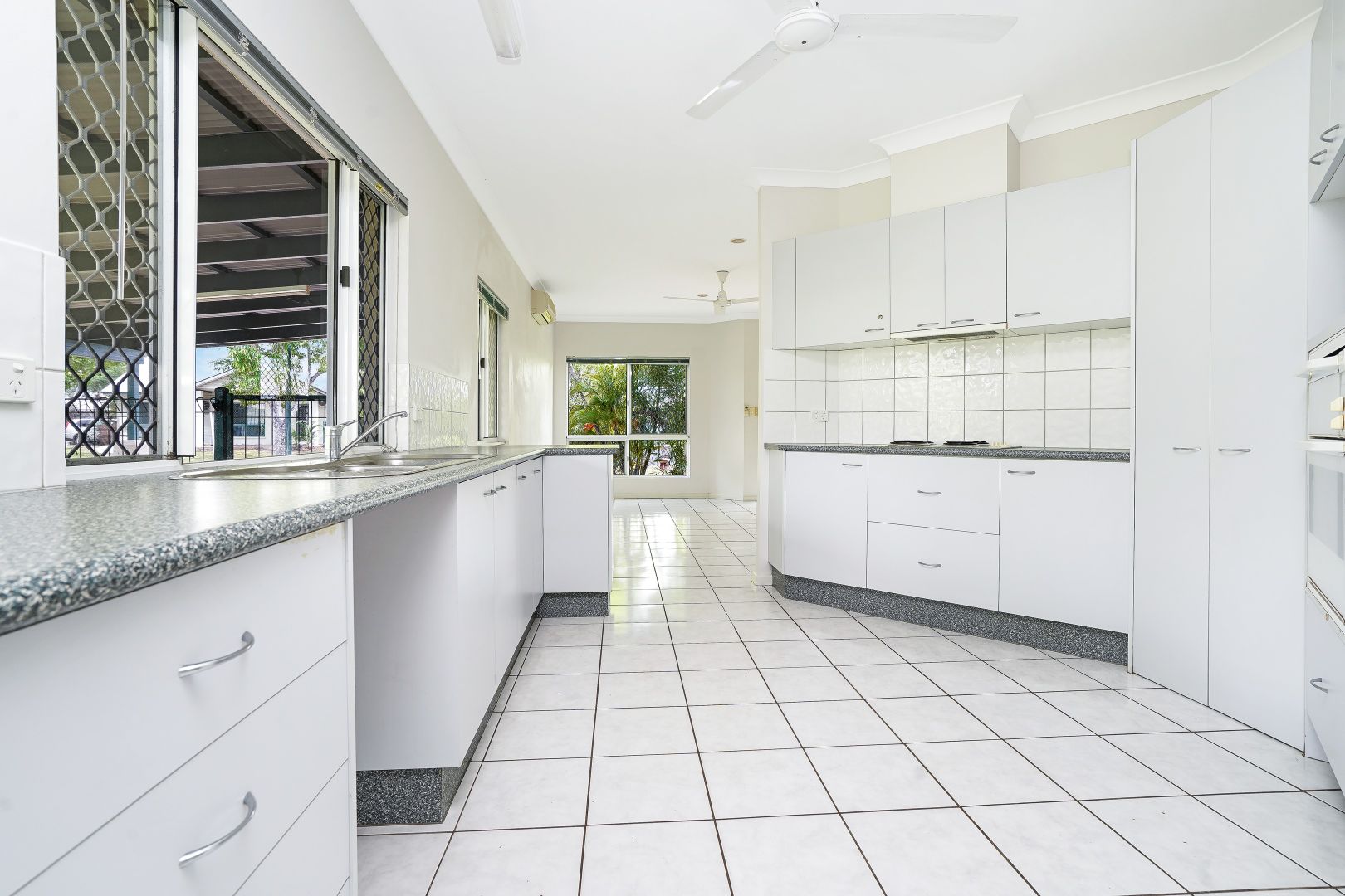 3 Cocos Grove, Durack NT 0830, Image 2