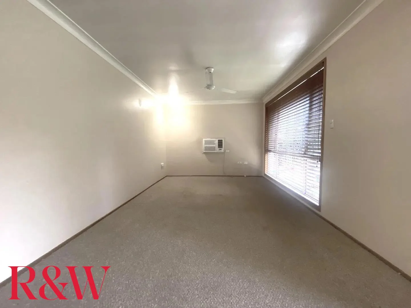 Additional image 2 of 8 Sauternes Place, Eschol Park NSW 2558