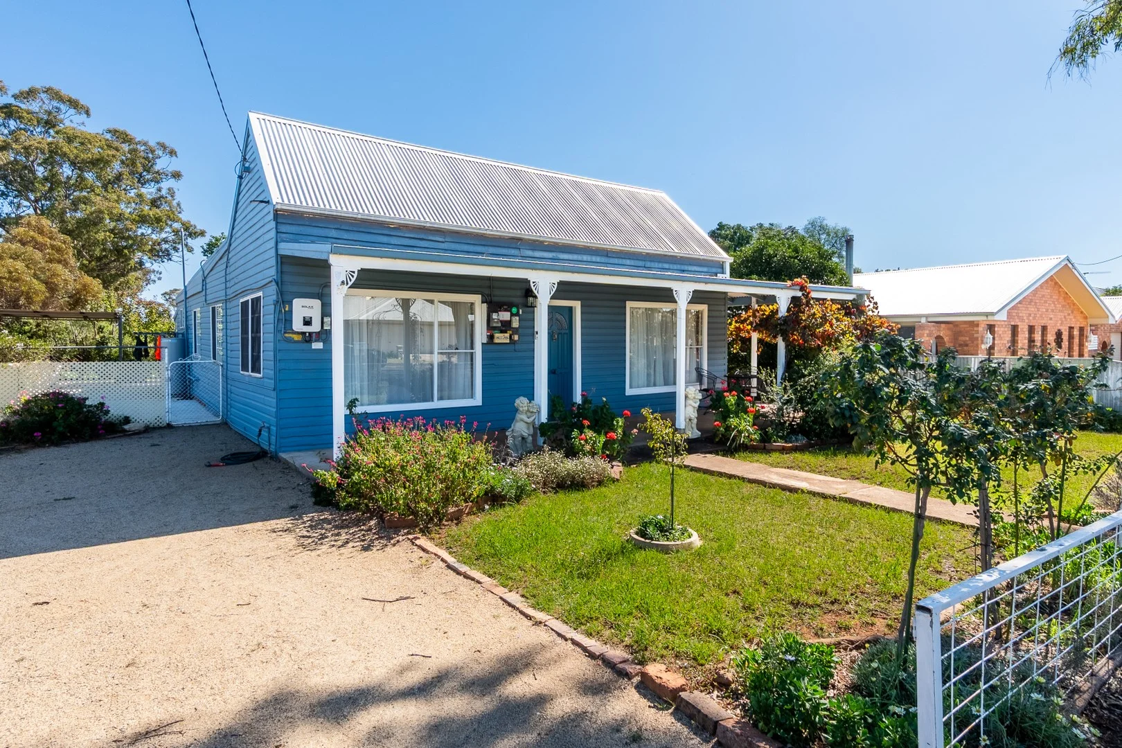 30 Bellevue Street, Temora NSW 2666