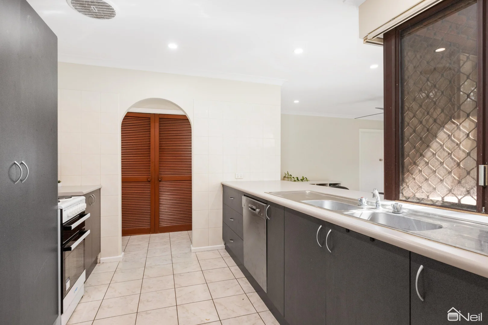Additional image 9 of 12 Sherwood Court, Armadale WA 6112