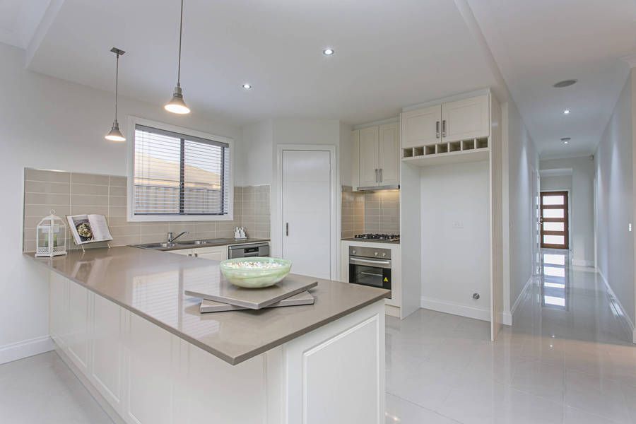 33 Riverbank Boulevard, Harkness VIC 3337, Image 1