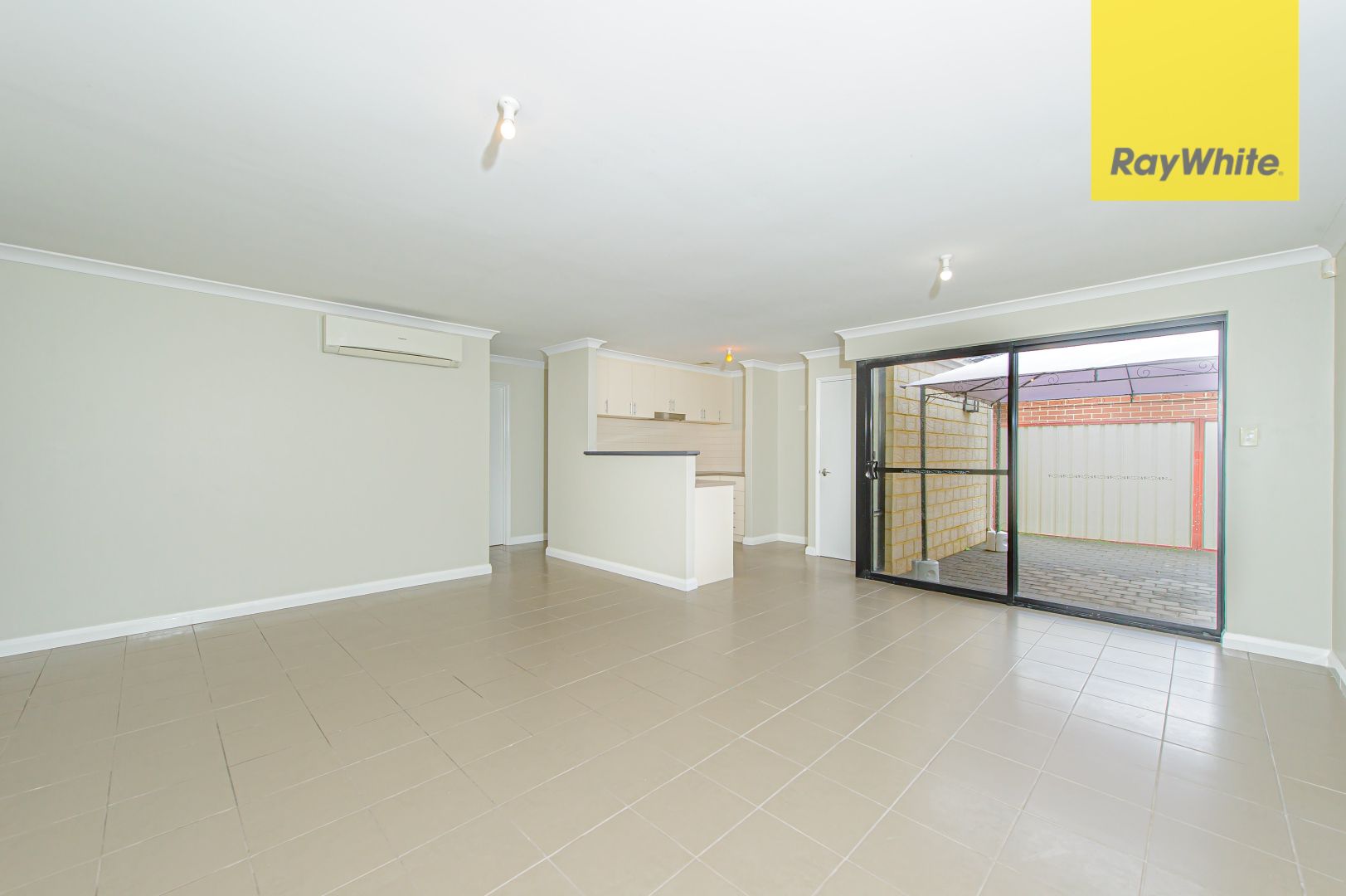 2/13 Mathoura Street, Midland WA 6056, Image 2