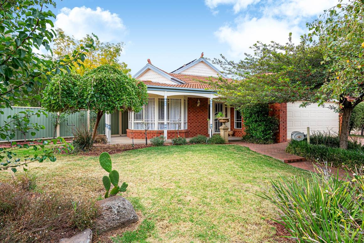 Picture of 1 Tahara Court, WERRIBEE VIC 3030