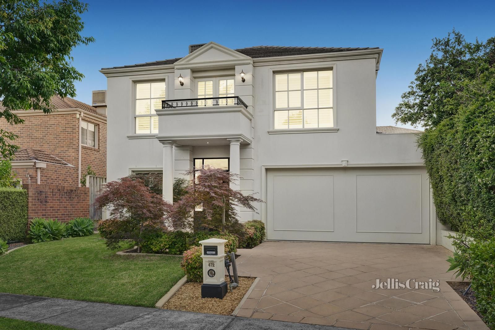 4 bedrooms House in 412 Serpells Terrace DONVALE VIC, 3111