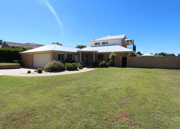 15 Hassall Grove, Kelso NSW 2795