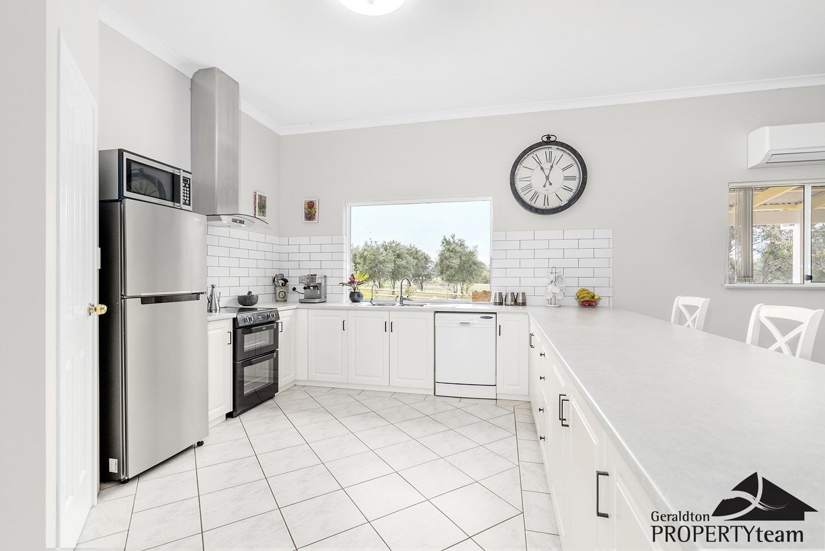 35036 Brand Highway, Greenough WA 6532, Image 0