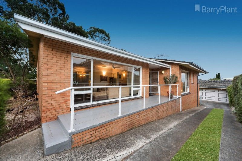 10 Bruthen Road, Highton VIC 3216, Image 2