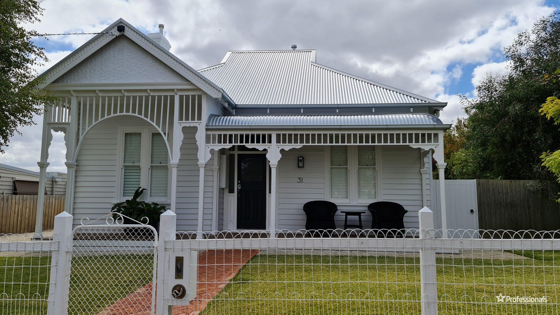 31 Collins Street, Hamilton VIC 3300 - House For Rent - $510 | Domain