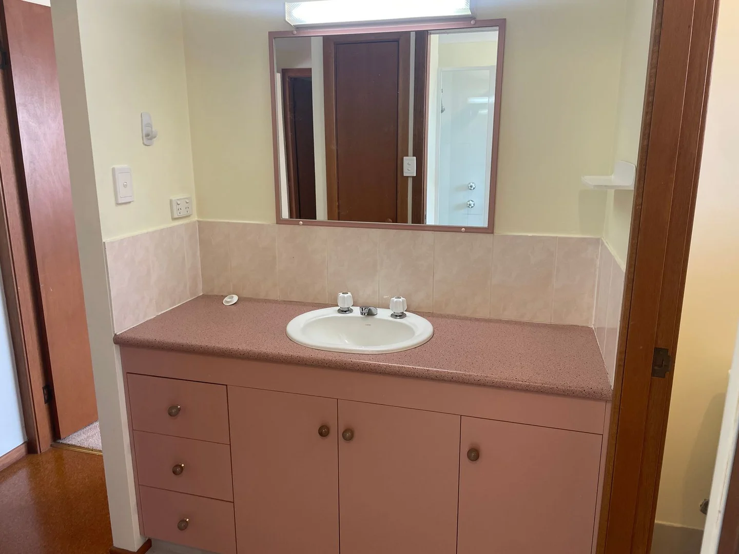 Additional image 8 of 15 Donegal Terrace, Armidale NSW 2350