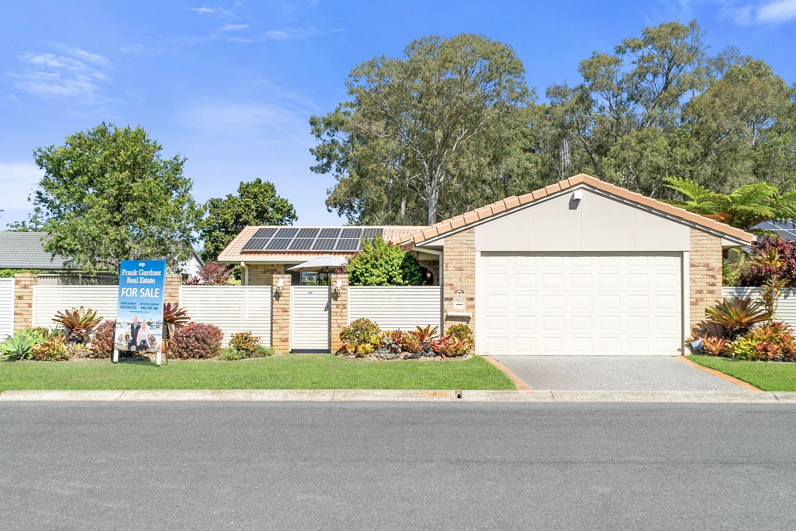 6 Lakefield Crescent, Paradise Point QLD 4216, Image 0