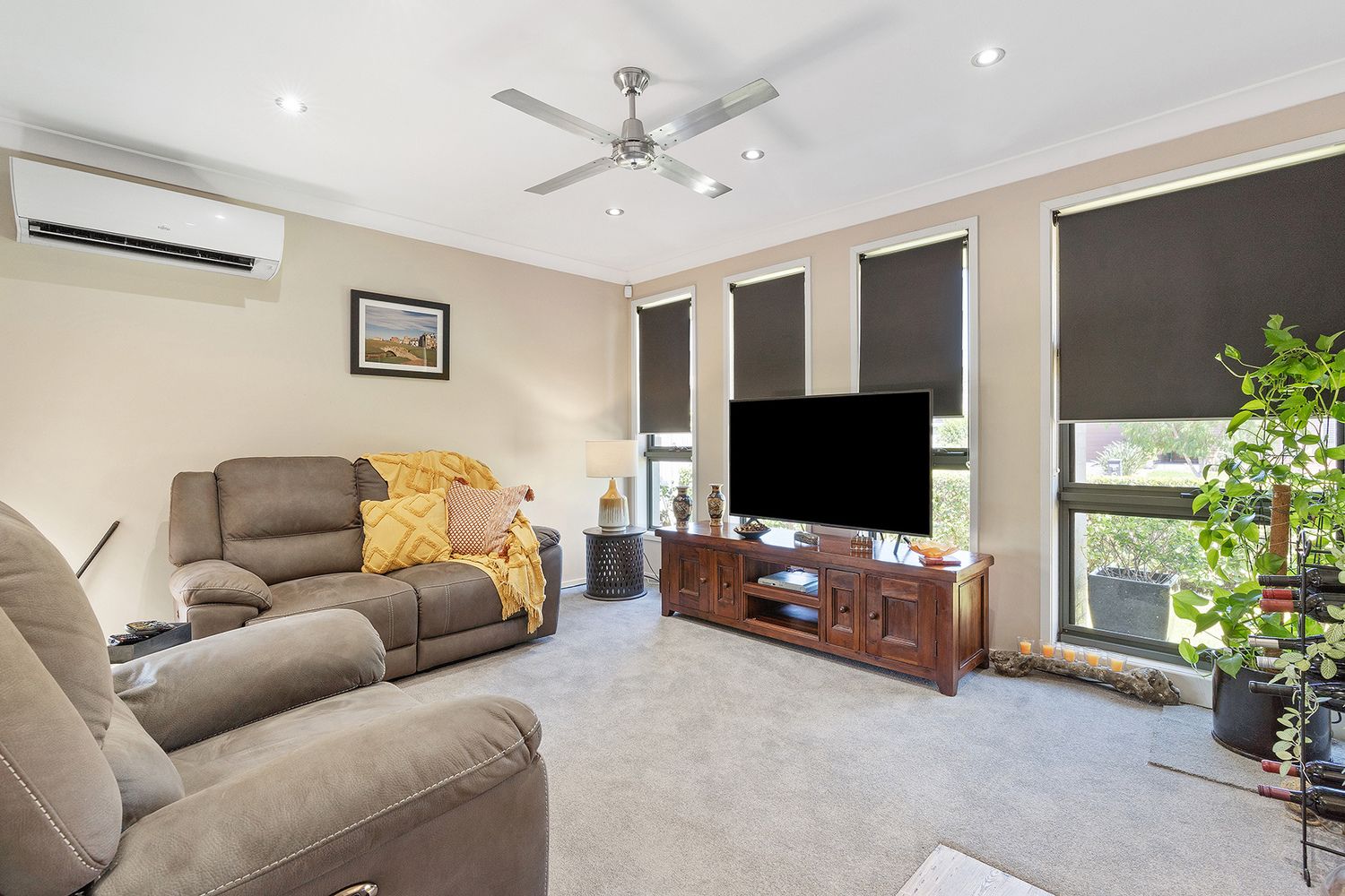 10 Cedar Cutters Crescent, Cooranbong NSW 2265, Image 1