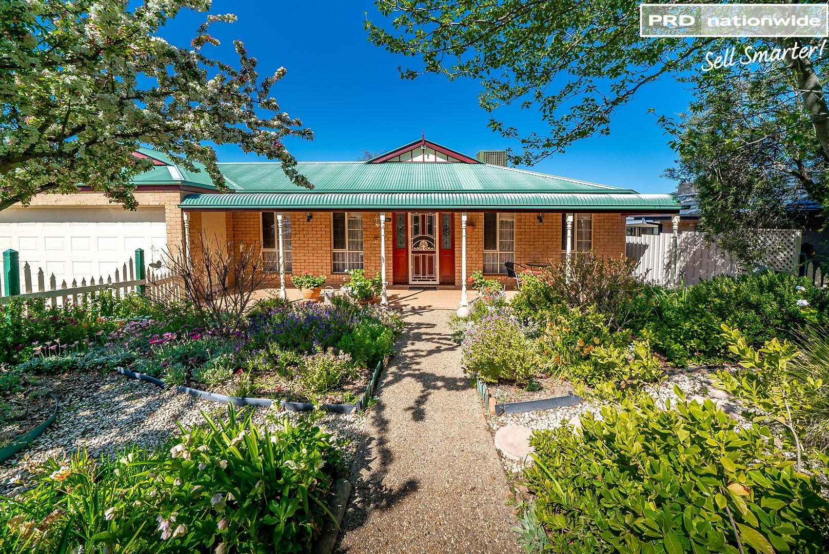 2 O'Hara Place, Kooringal NSW 2650, Image 0