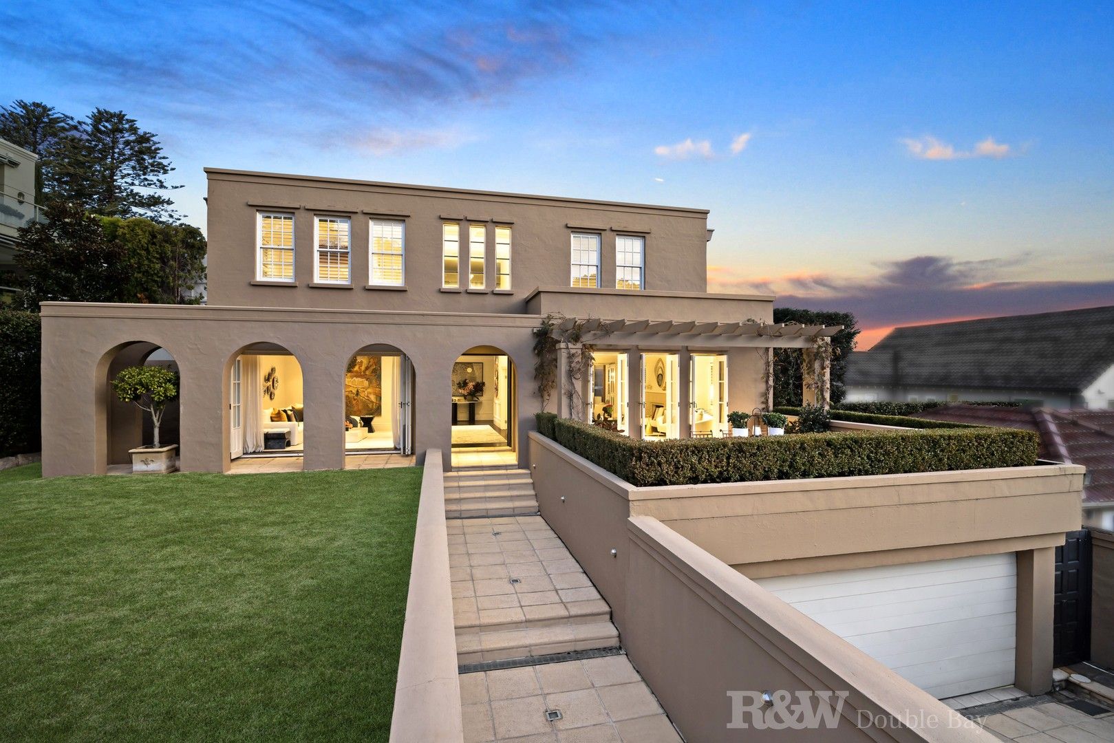 4 bedrooms House in 1 Hillside Avenue VAUCLUSE NSW, 2030