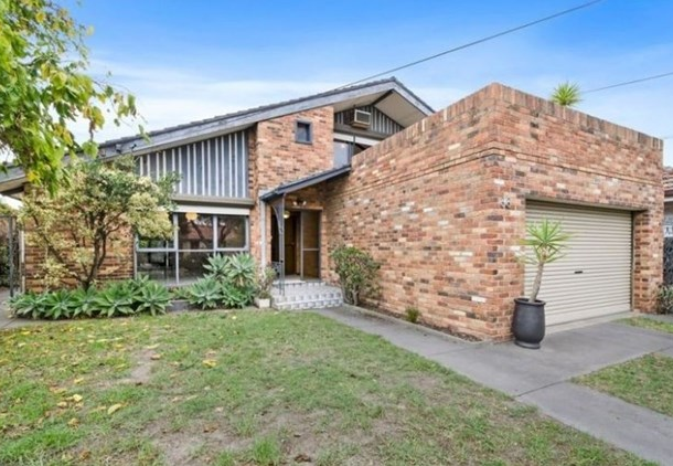 33 Mcbain Street, Altona VIC 3018