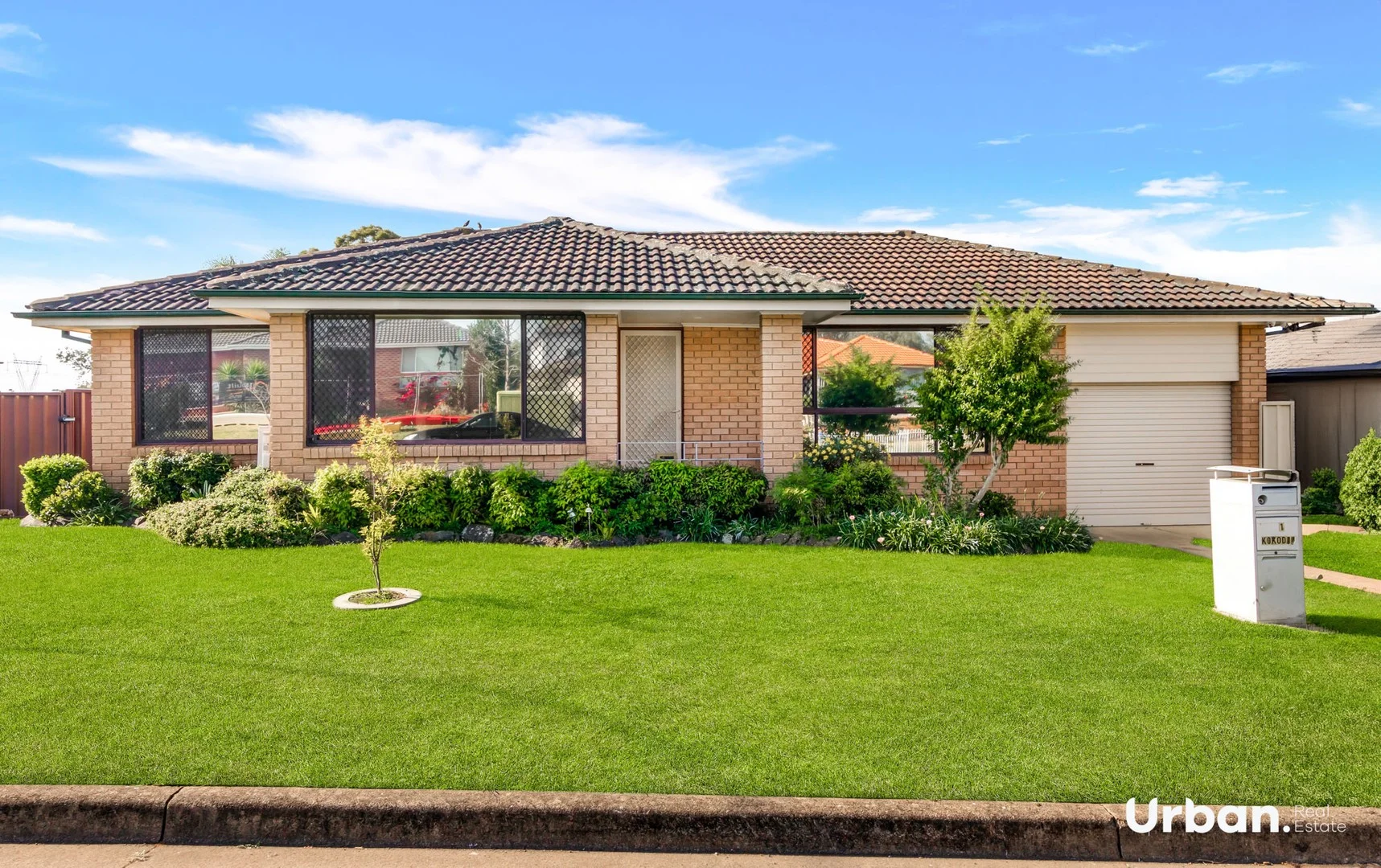 1 Kokoda Place, Glenfield NSW 2167