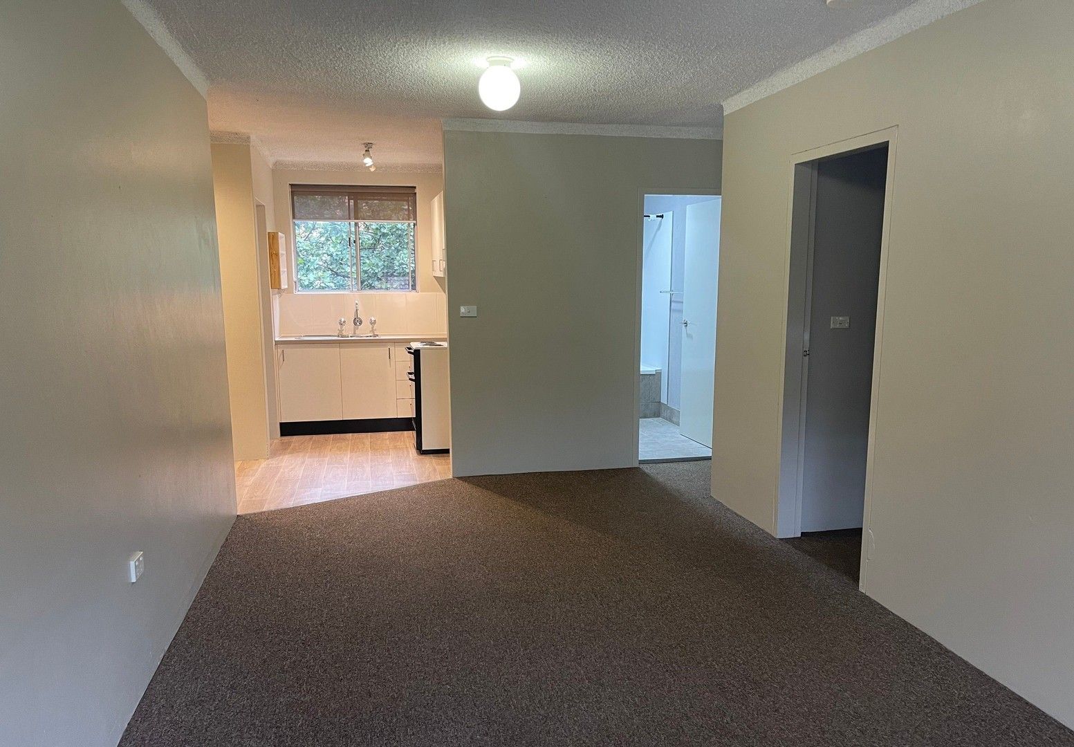 2 bedrooms Apartment / Unit / Flat in 6/23 Santley Crescent KINGSWOOD NSW, 2747