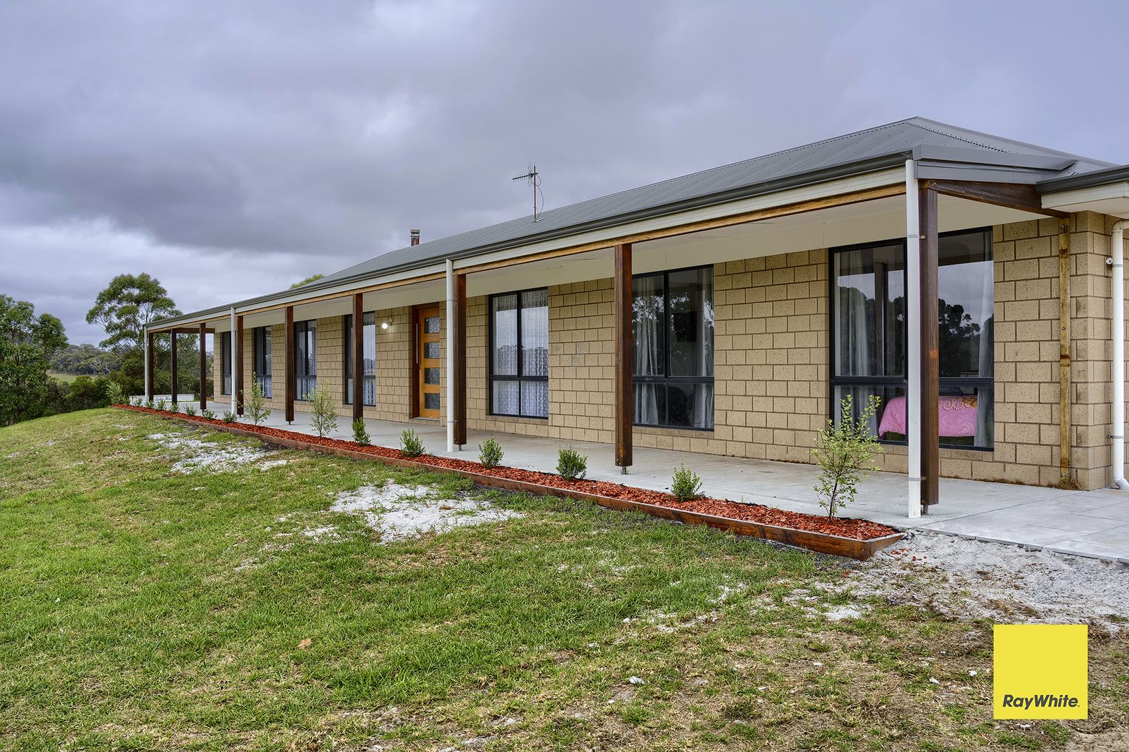 27 Barfleur Place, Marbelup WA 6330, Image 2