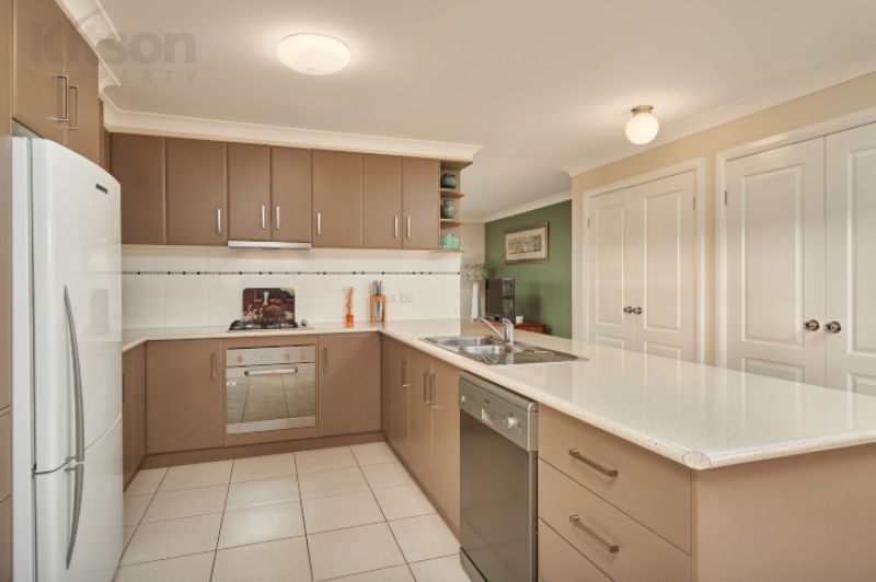 3/3 Carinya Street, Glenfield Park NSW 2650, Image 0