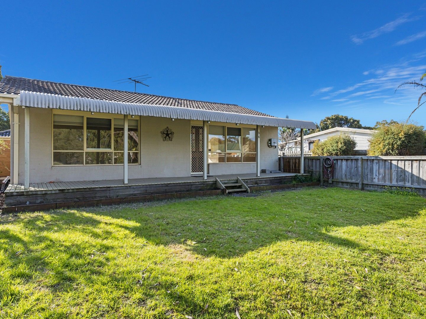 2 bedrooms House in 1/34 Swans Way CAPEL SOUND VIC, 3940