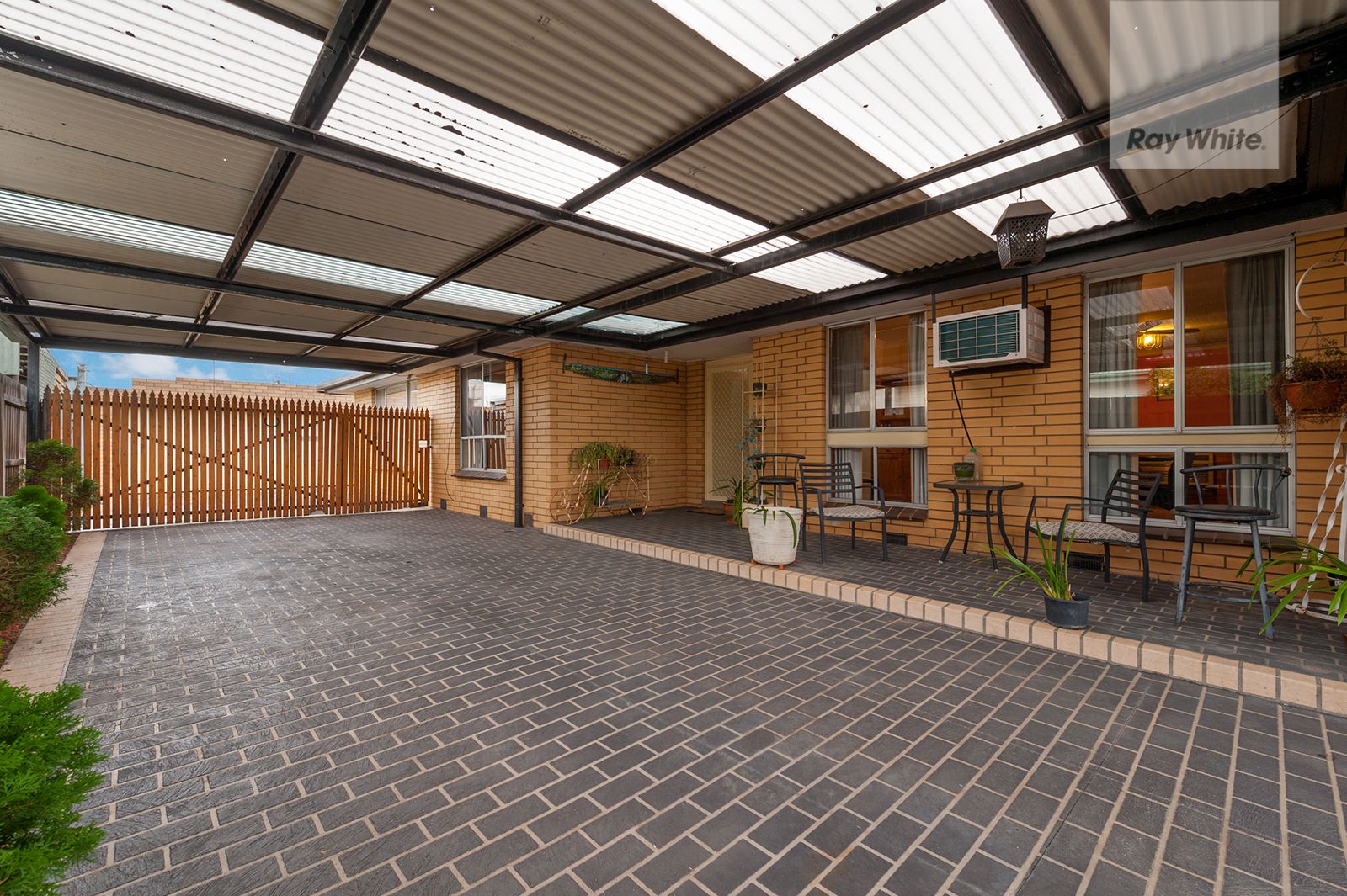 58 Dianne Avenue, Craigieburn VIC 3064, Image 2