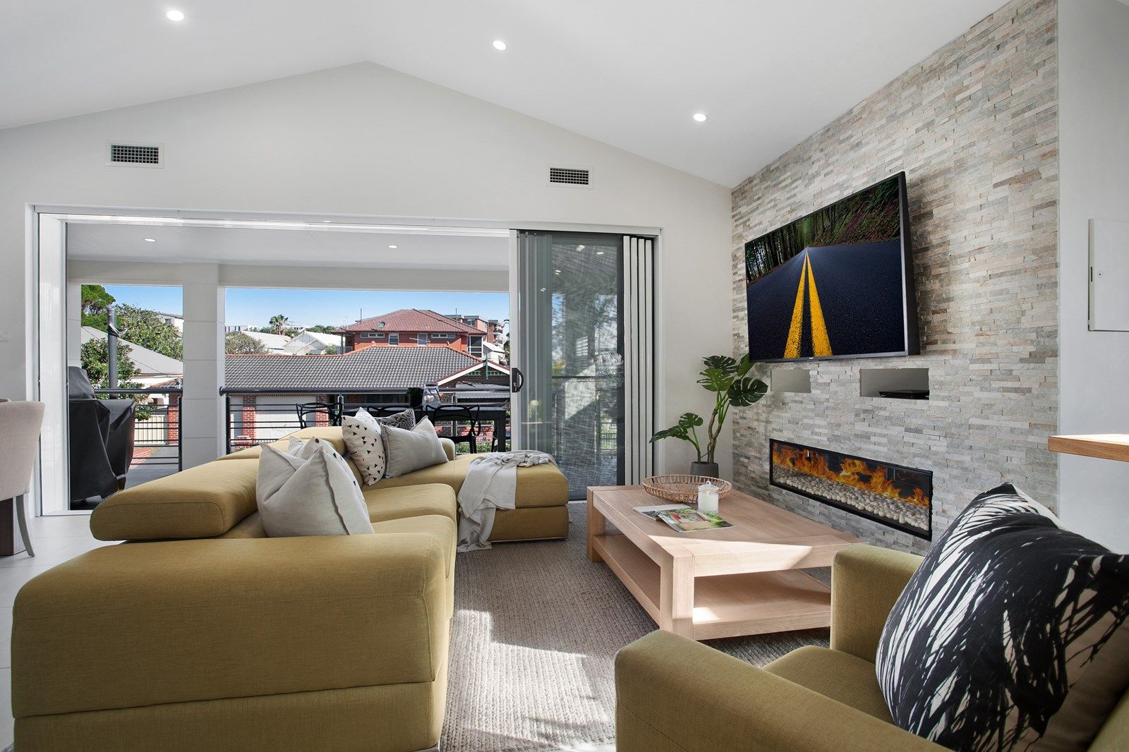 42 Buchanan Street, Merewether NSW 2291, Image 2