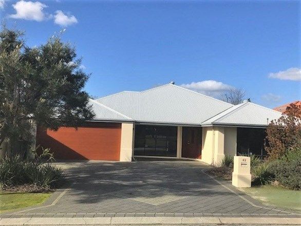 4 bedrooms House in 42 Oakhill Dr CANNING VALE WA, 6155