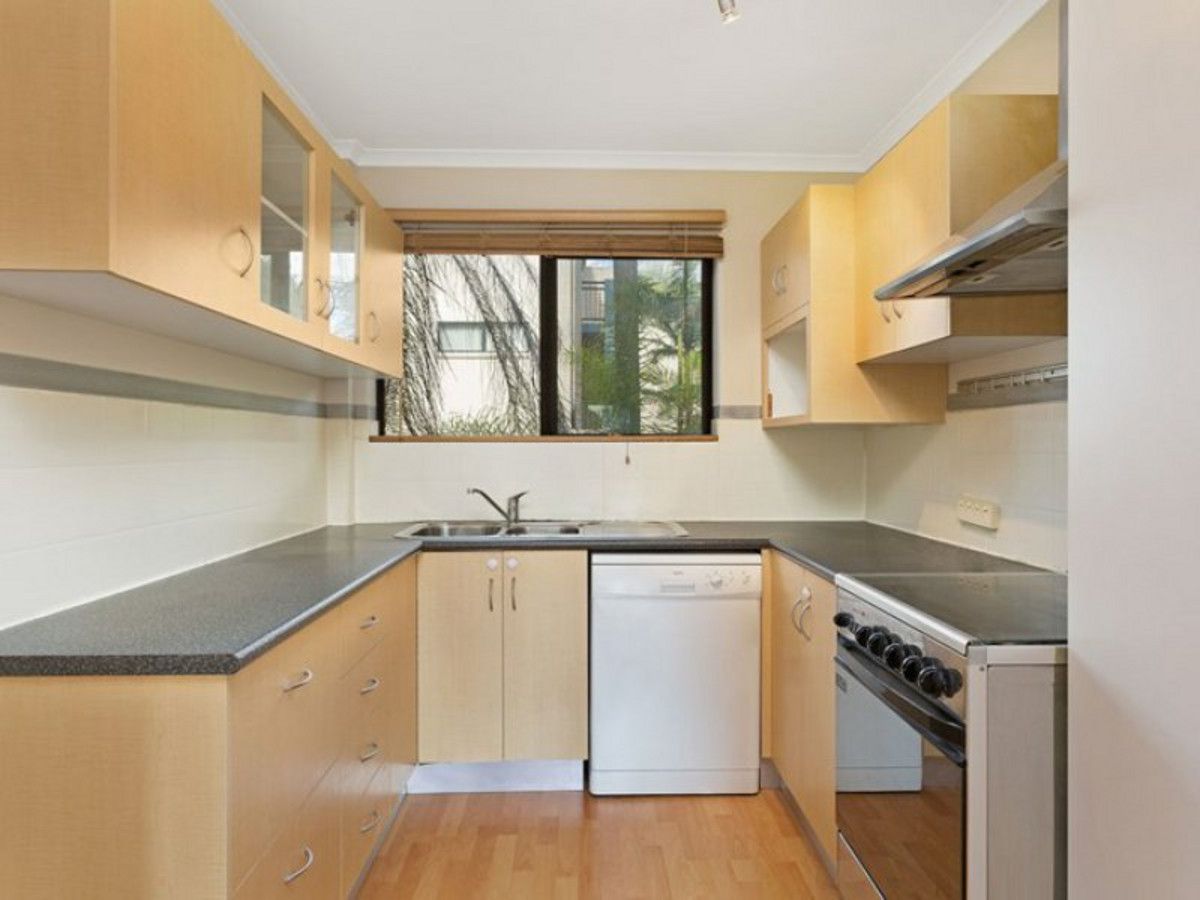 2/8 Lisson Grove, Wooloowin QLD 4030 Apartment For Rent Domain