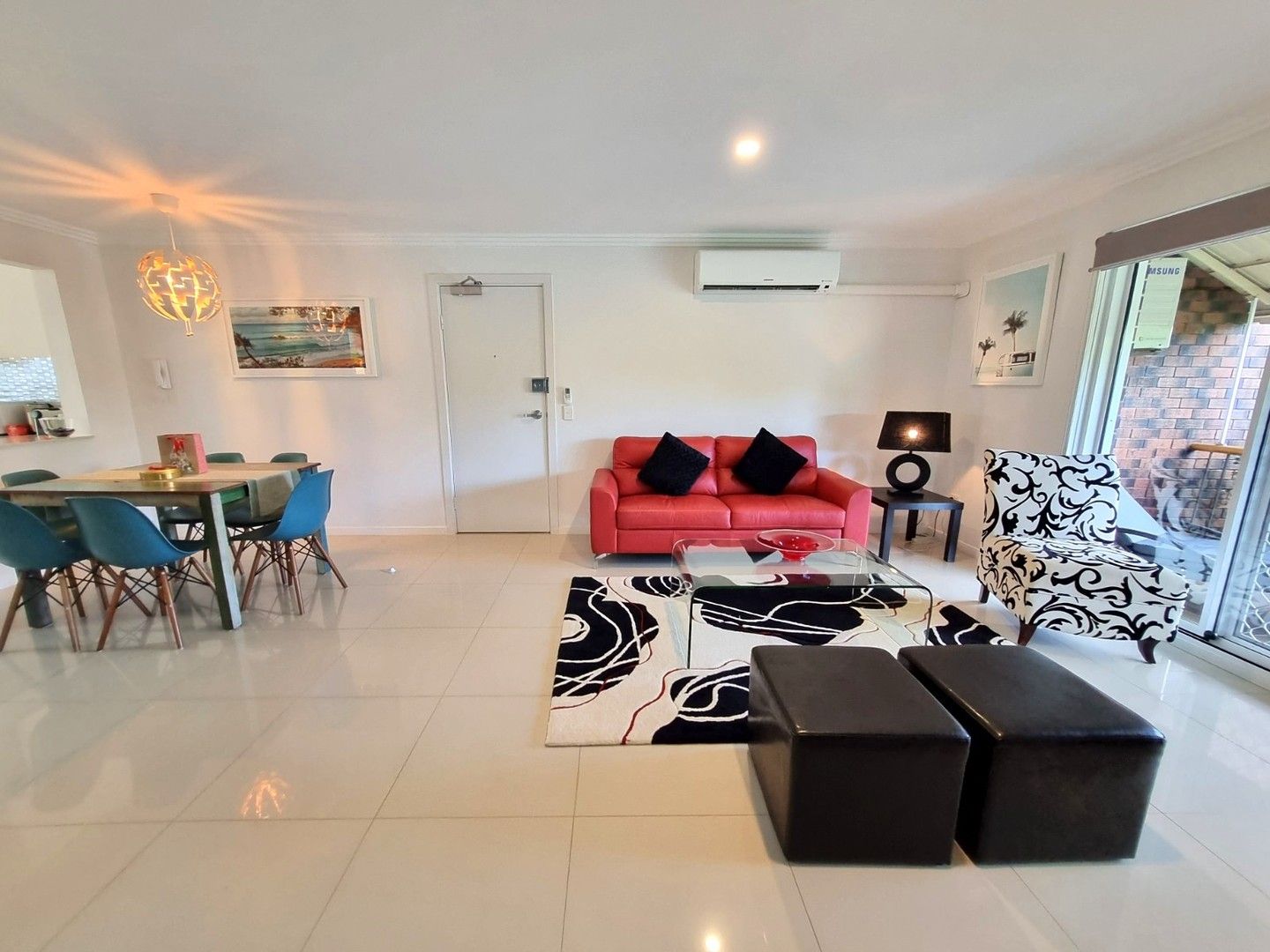2 bedrooms Apartment / Unit / Flat in 3/47 Hooker Boulevard BROADBEACH WATERS QLD, 4218