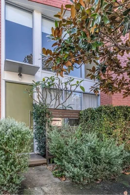 Additional image 18 of 8 Lakefront Crescent, Varsity Lakes QLD 4227