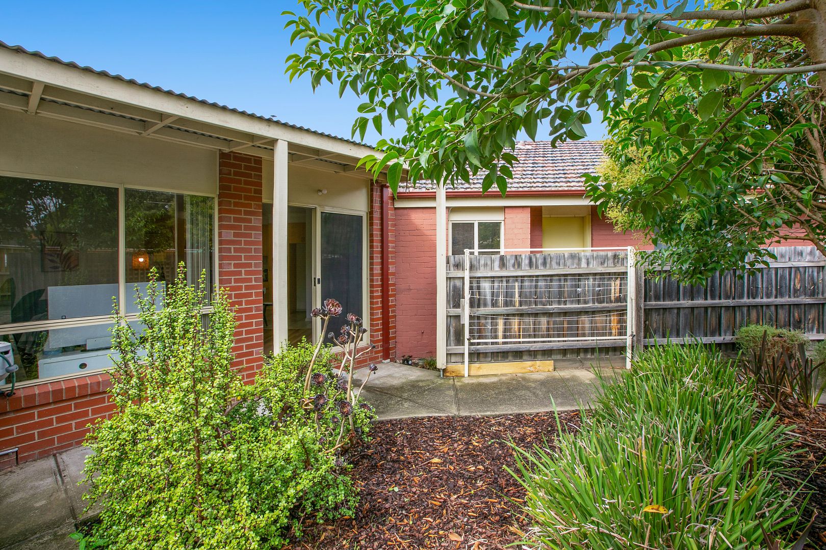 1A Clements Grove, Reservoir VIC 3073, Image 2