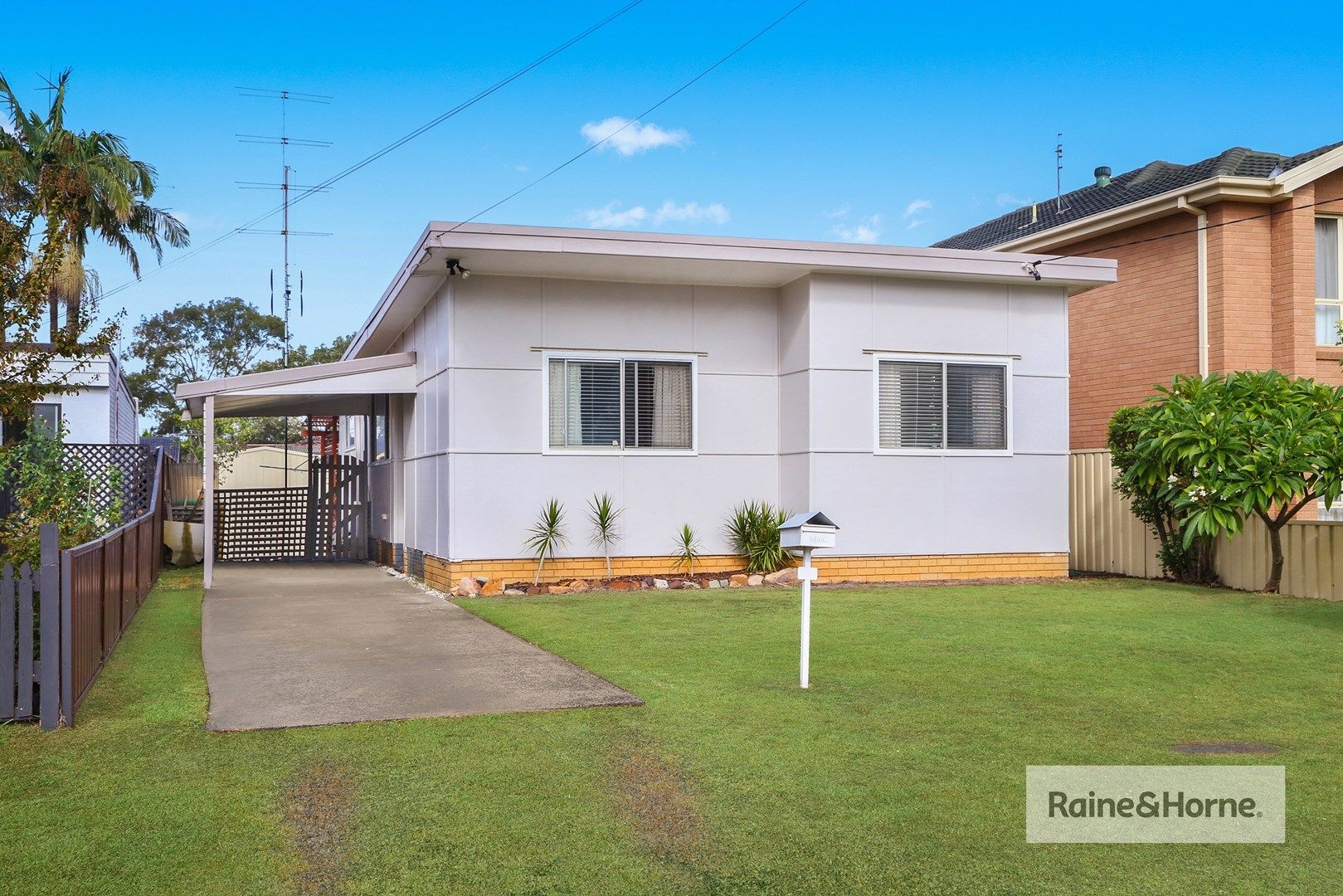 50 Watkin Avenue, Woy Woy NSW 2256, Image 0