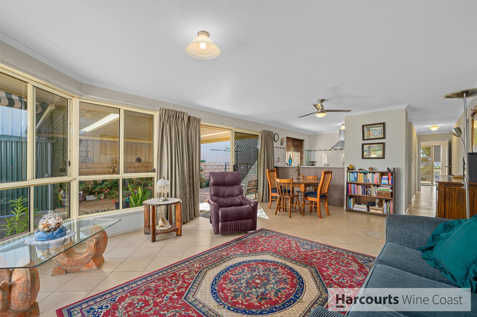 22 Albany Way, Seaford Rise SA 5169, Image 2