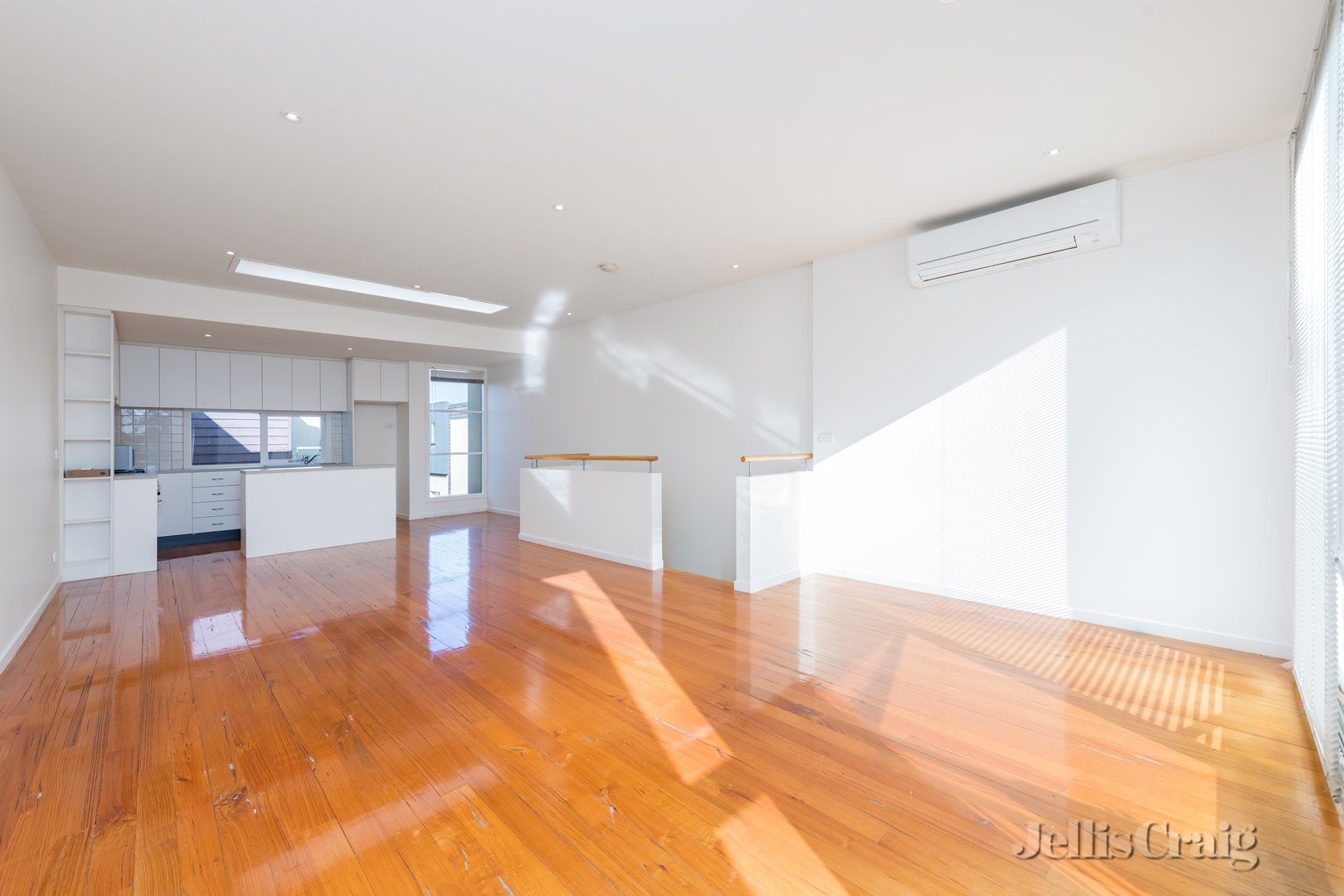 6/3 Miller Street, Fitzroy North VIC 3068, Image 2